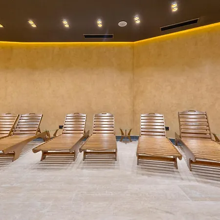 37 Wellness@spa Апартаменты *